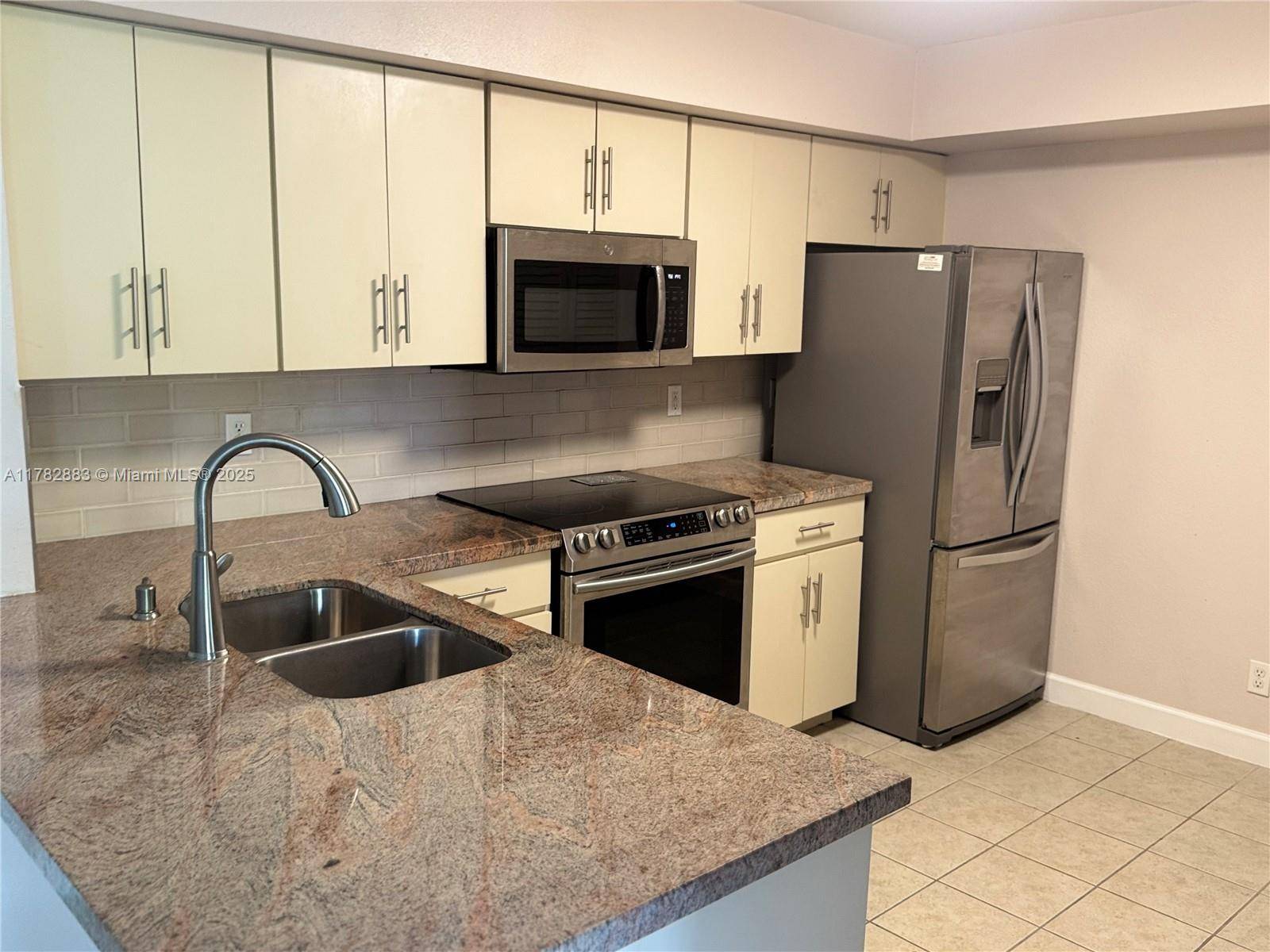 Plantation, FL 33322,10125 W Sunrise Blvd #205