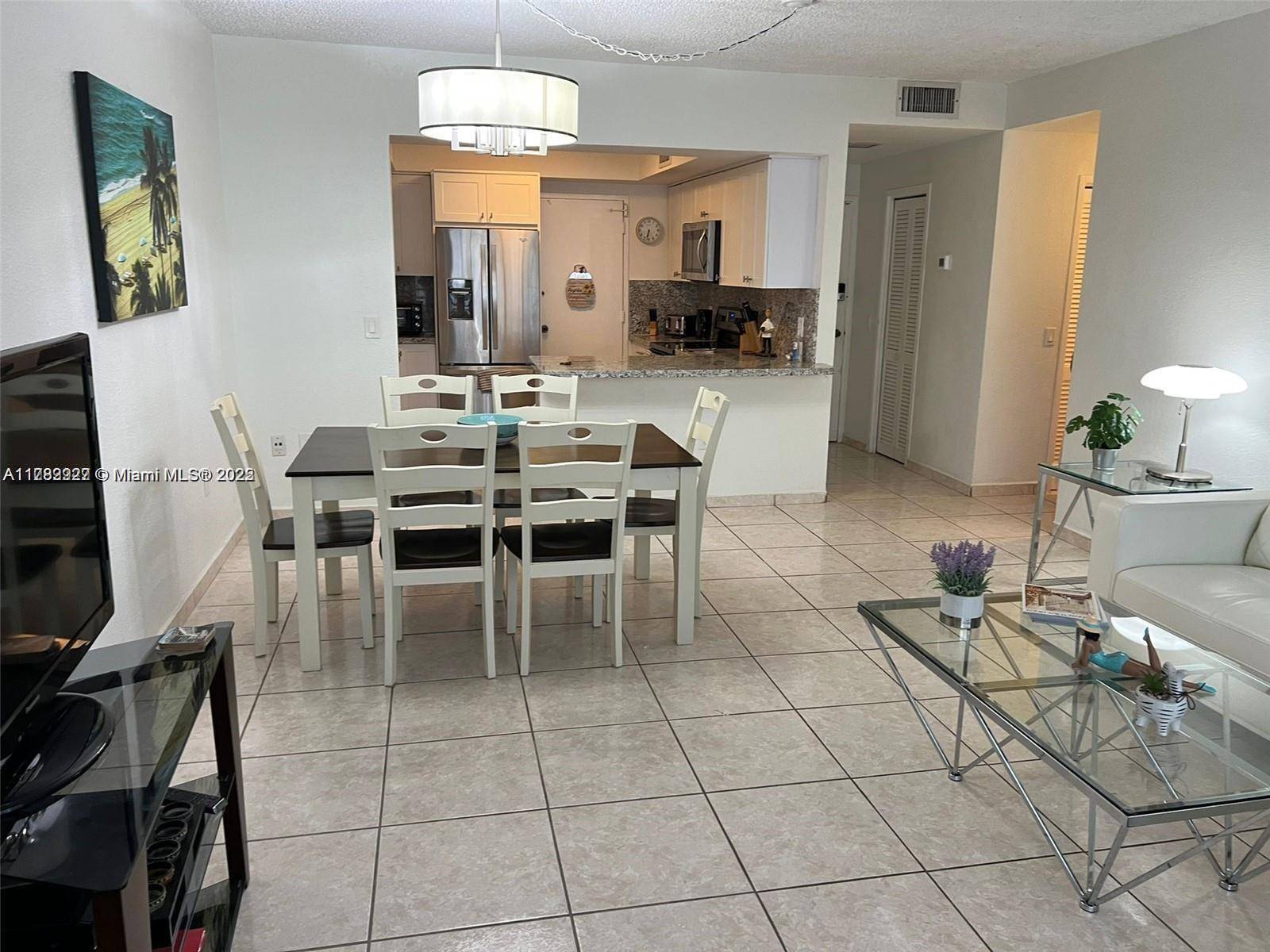 Hollywood, FL 33019,3505 S Ocean Dr #208