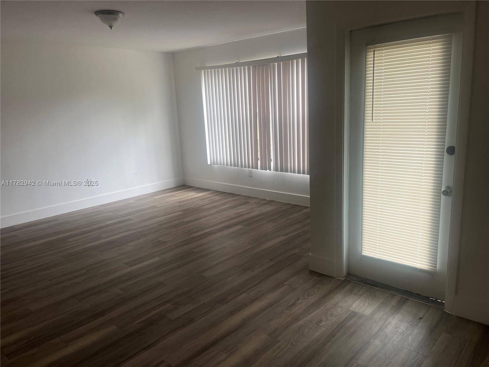 Pompano Beach, FL 33069,4361 W Mcnab Rd #11