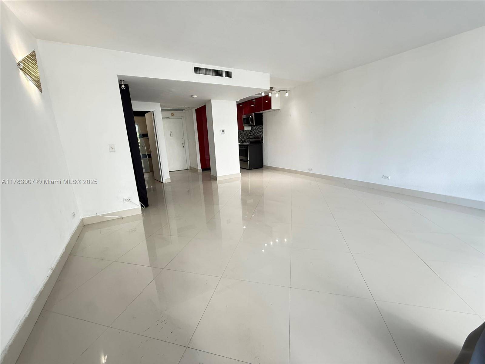 Miami, FL 33131,1408 Brickell Bay Dr #213