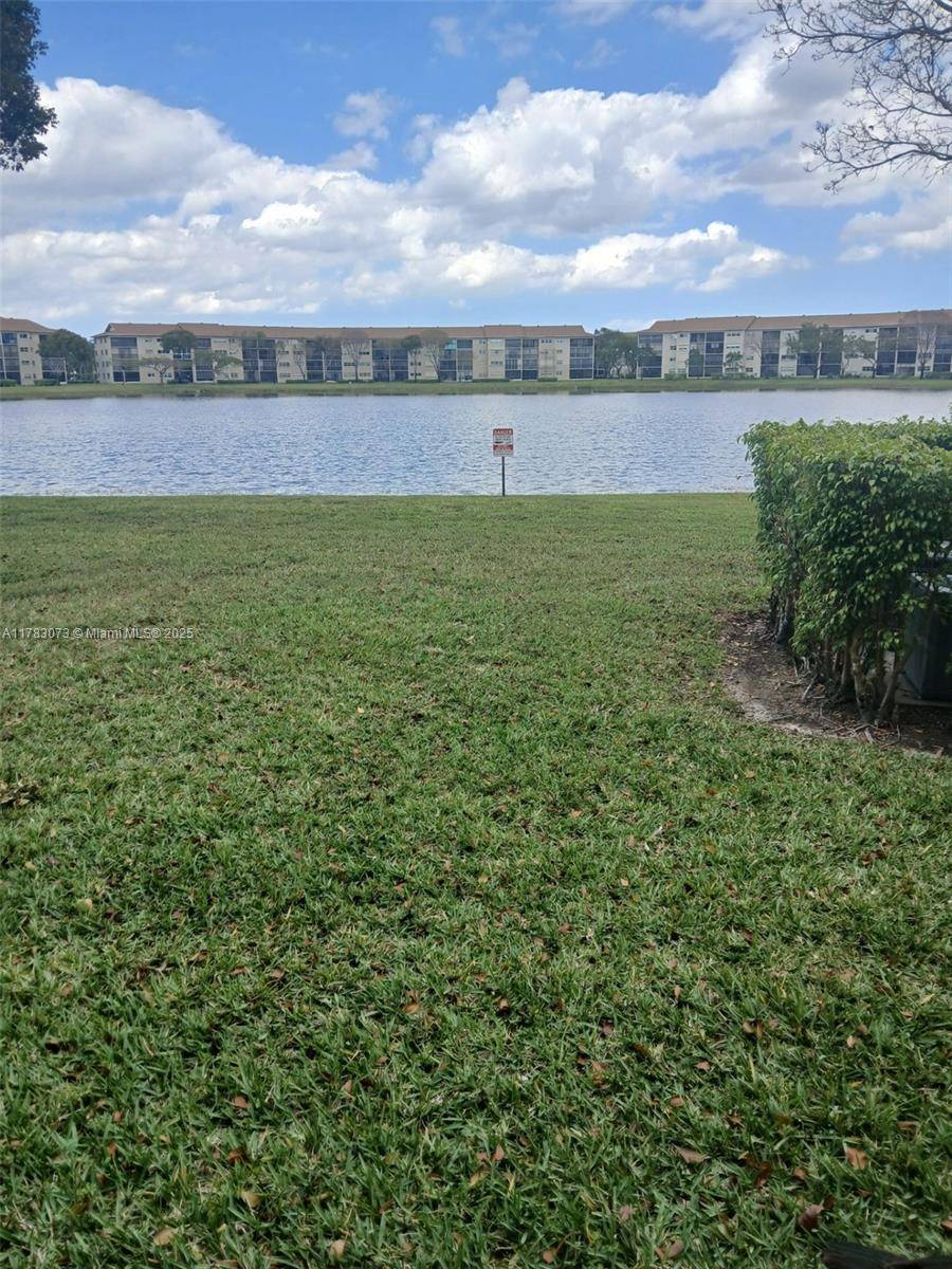 Pembroke Pines, FL 33027,601 SW 141st Ave #107P