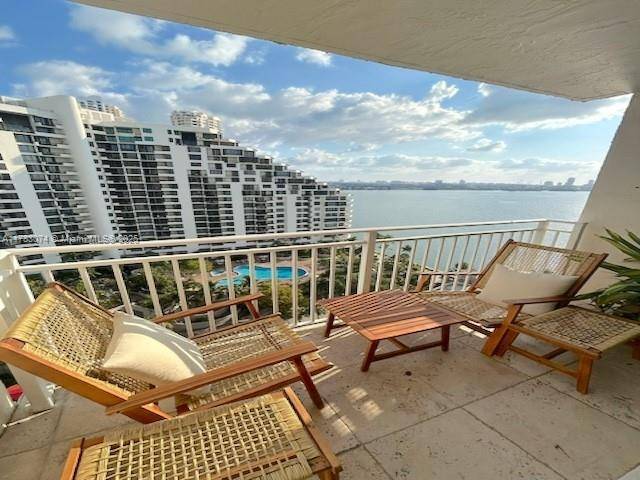Miami, FL 33131,770 Claughton Island Dr #1703