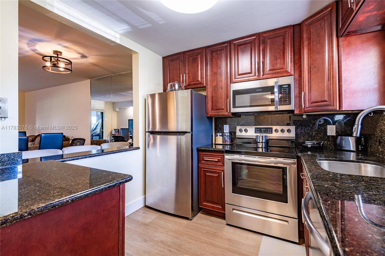 Boca Raton, FL 33428,9355 SW 8th St #105