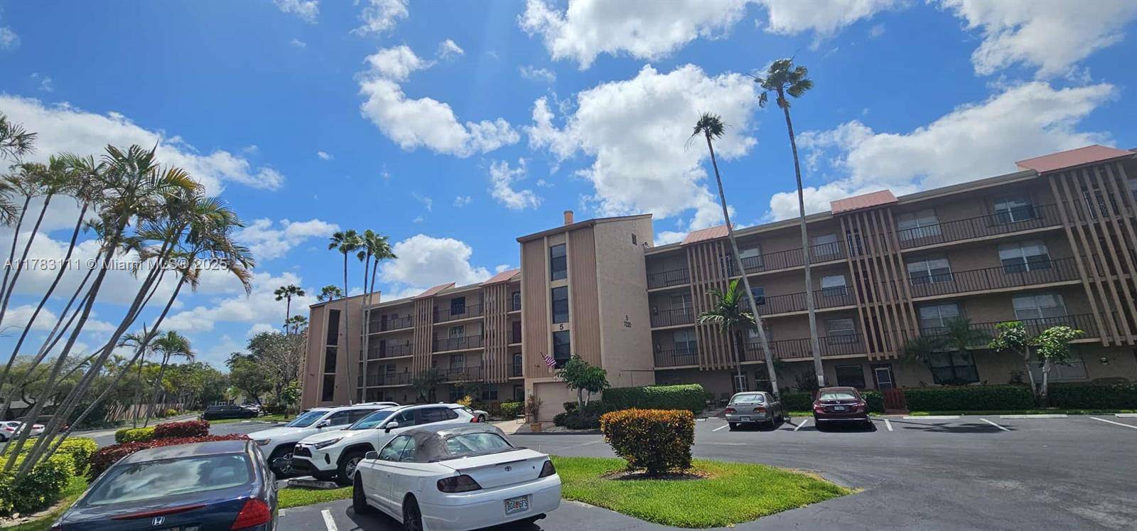 Margate, FL 33063,7220 Lake Cir Dr #204