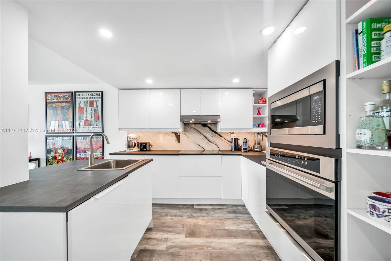 Miami Beach, FL 33141,8233 Harding Ave #607
