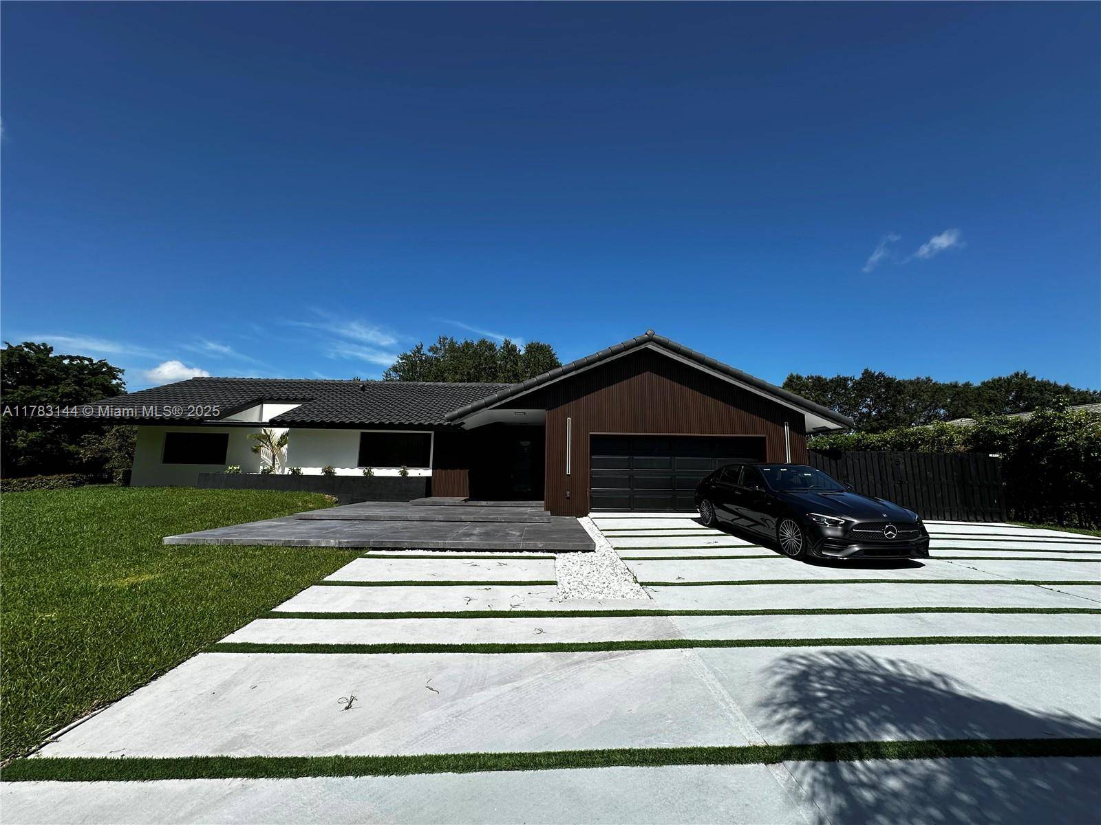 Southwest Ranches, FL 33331,5020 Hawkhurst Ave