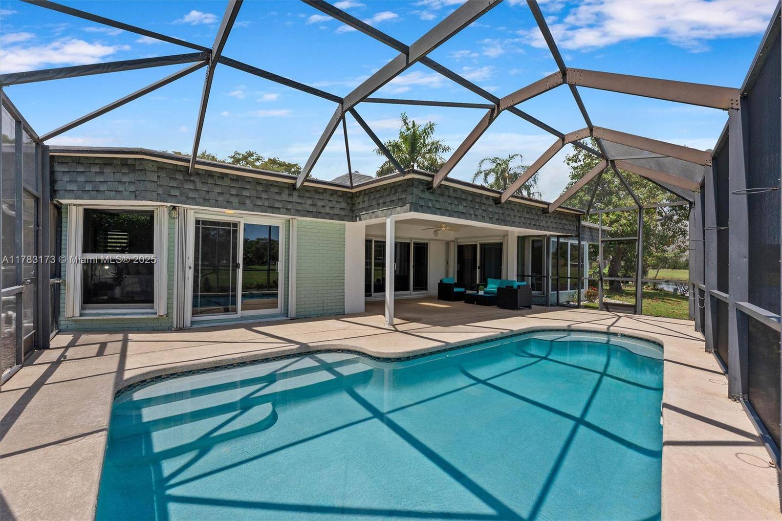 Tamarac, FL 33319,5721 Bayberry Ln