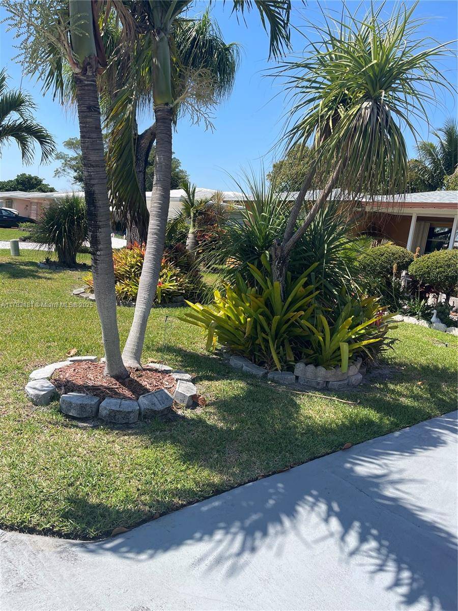 Tamarac, FL 33319,5303 NW 50th Ave