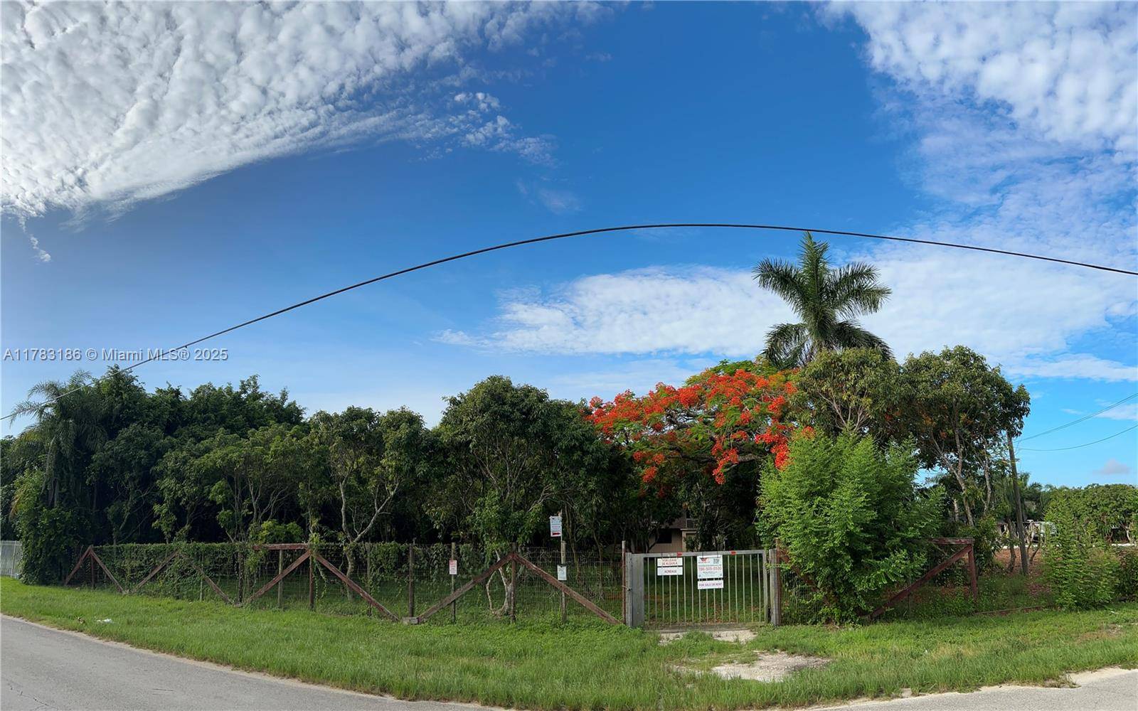 Homestead, FL 33031,18950 SW 240th ST