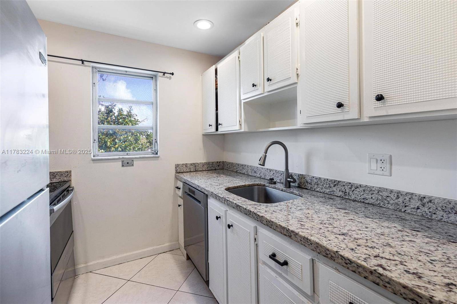 Hollywood, FL 33020,1701 Washington St #304