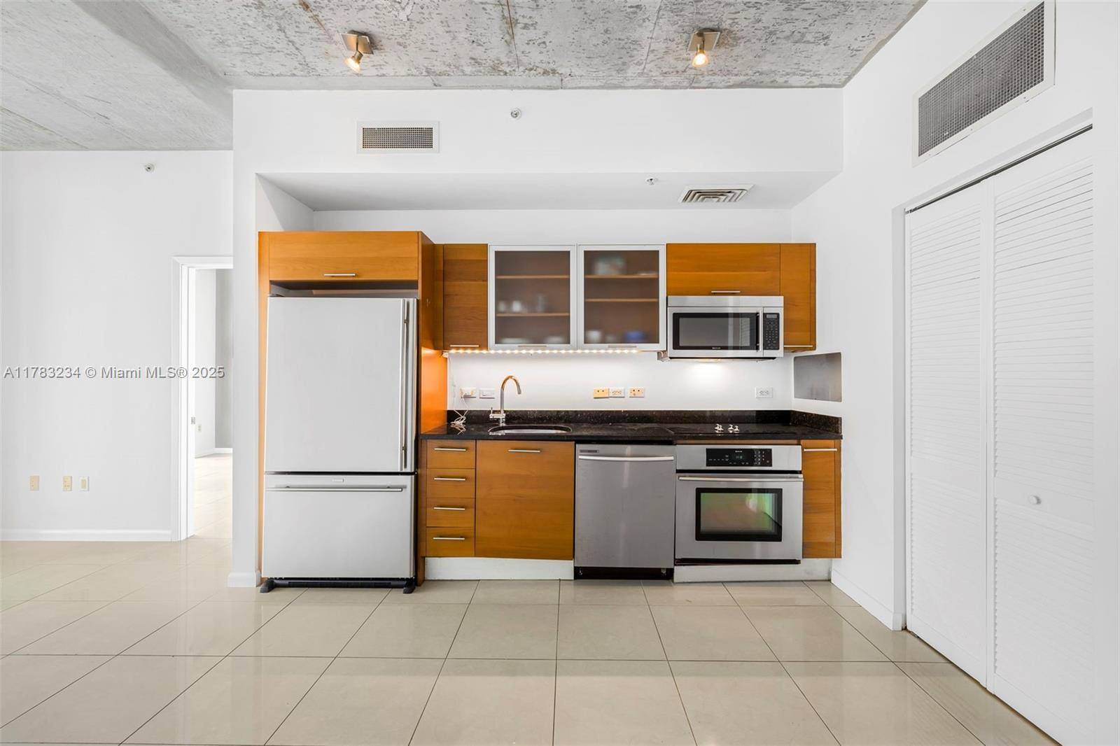 Miami, FL 33137,3470 E Coast Ave #H2706