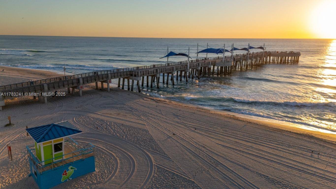 Pompano Beach, FL 33062,328 N Ocean Blvd #1005