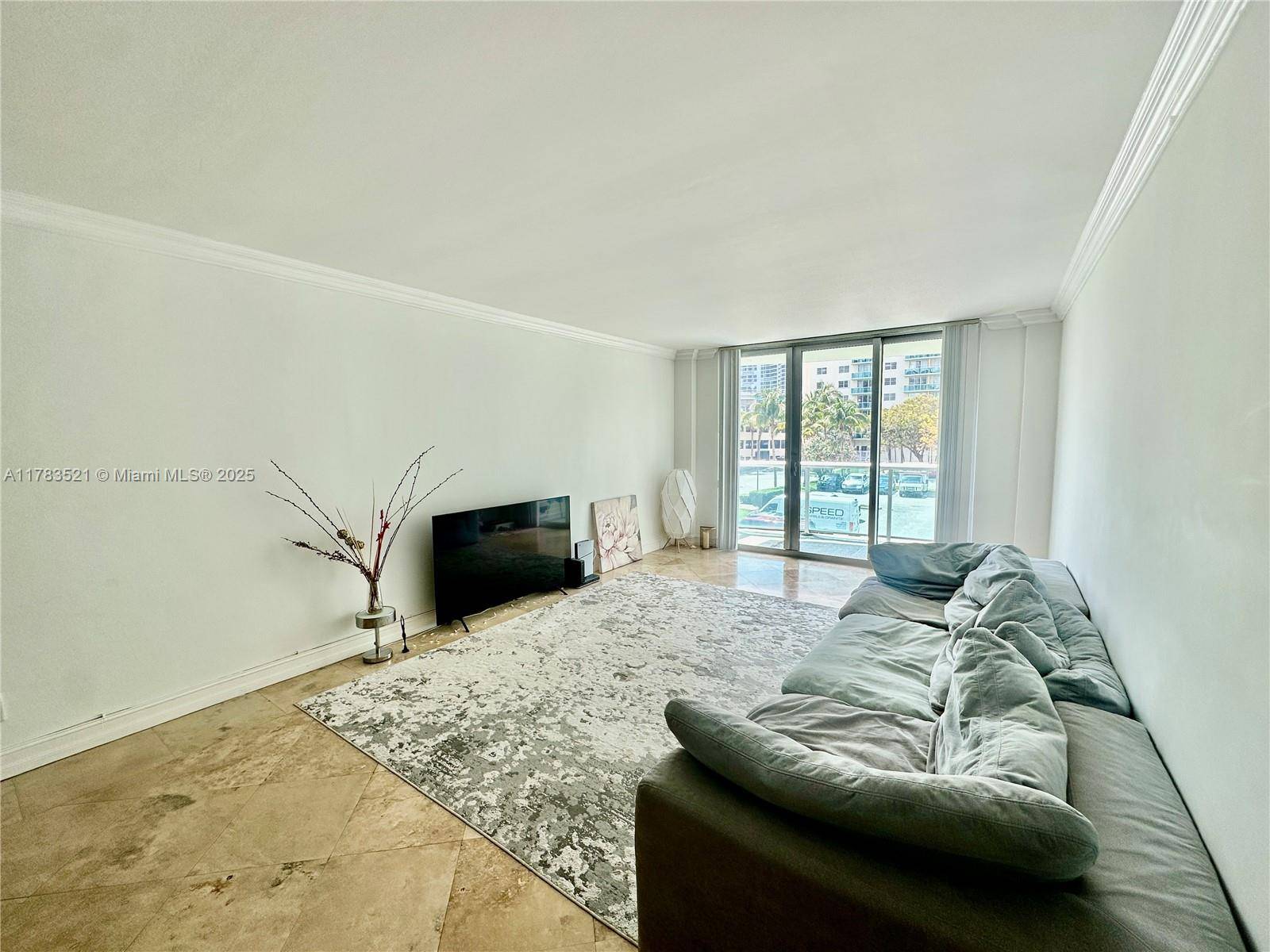 Sunny Isles Beach, FL 33160,19380 Collins Ave #205