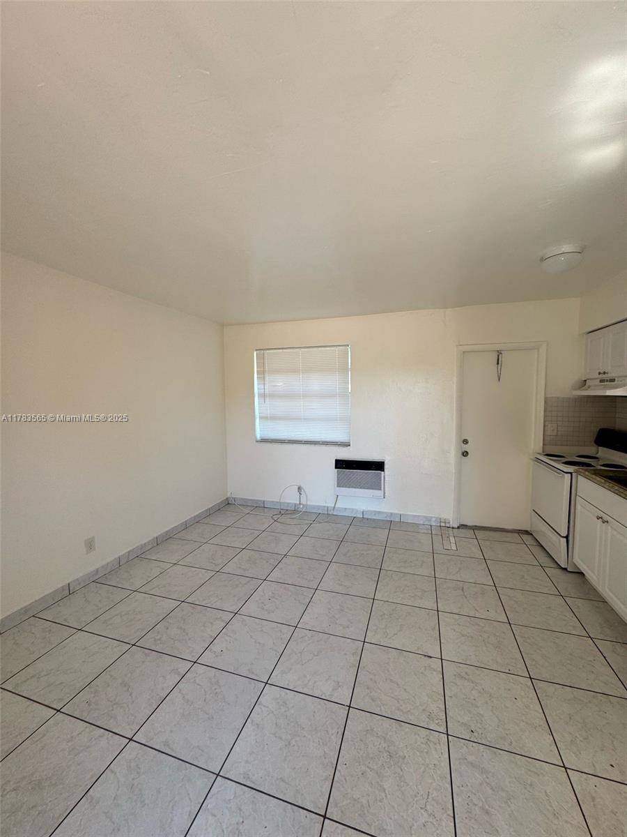 Fort Lauderdale, FL 33311,2451 NW 13th Ct #3