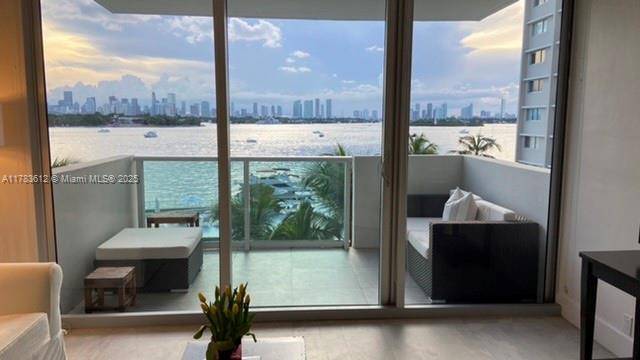 Miami Beach, FL 33139,1200 West Ave #404