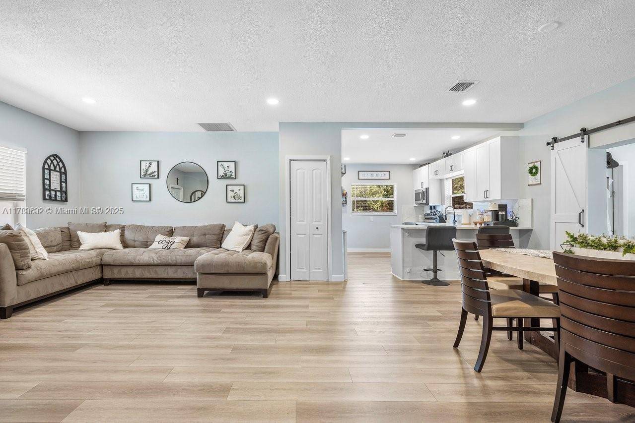 Delray Beach, FL 33484,5349 Van Buren Rd