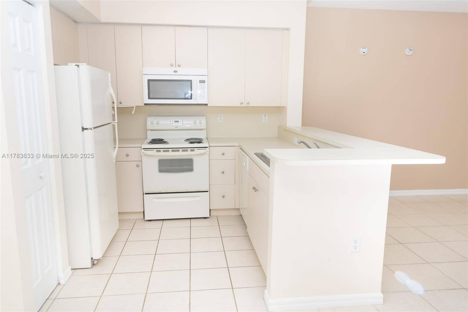 Cutler Bay, FL 33157,11040 SW 196th St #111