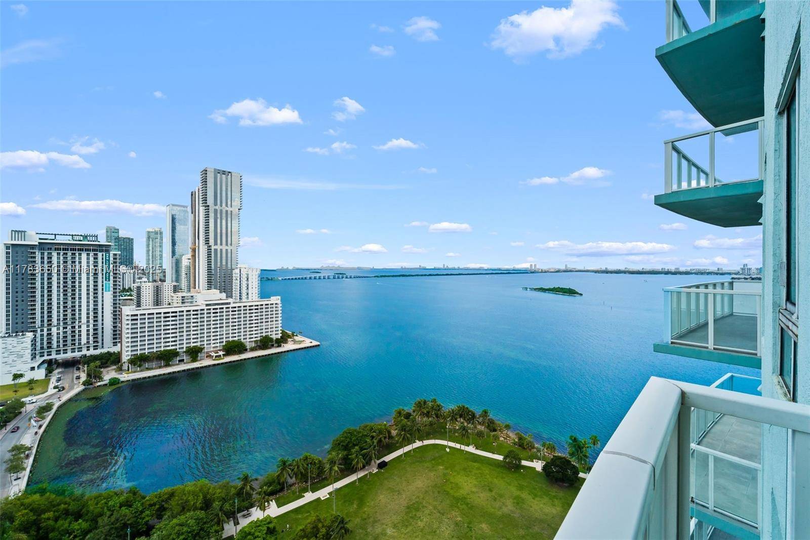 Miami, FL 33132,1900 N Bayshore Dr #2404