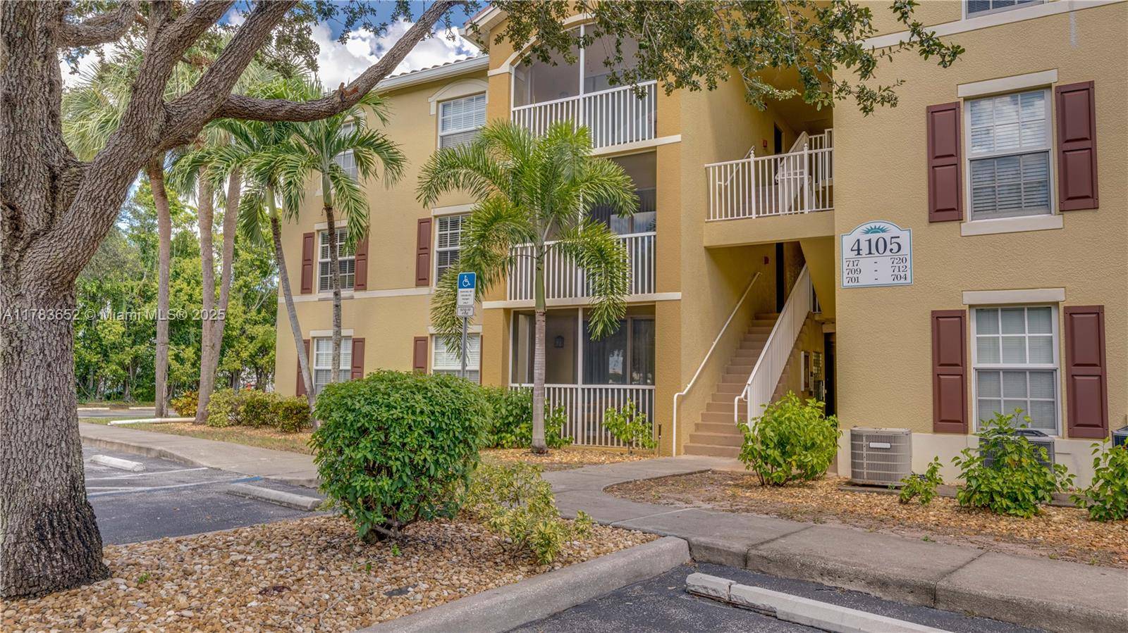 Fort Myers, FL 33901,4105 Residence Drive #709