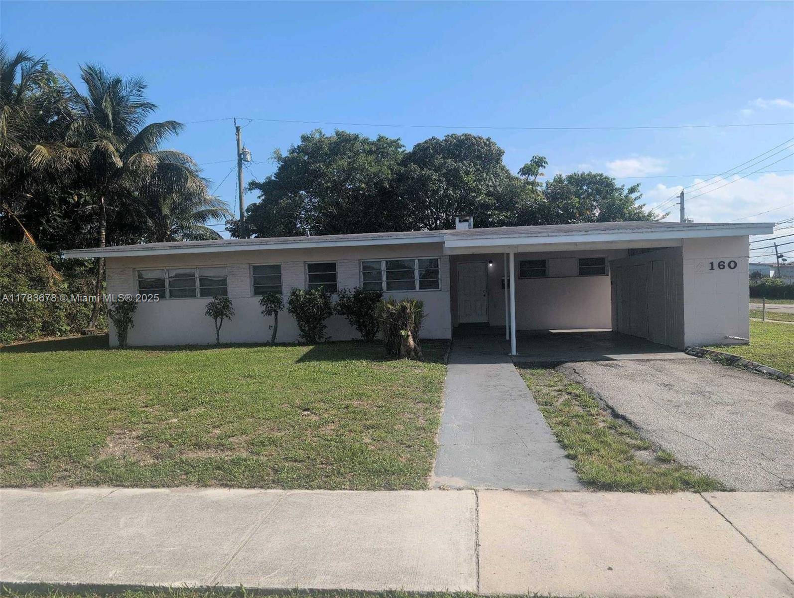 Miami Gardens, FL 33169,160 NW 193rd St
