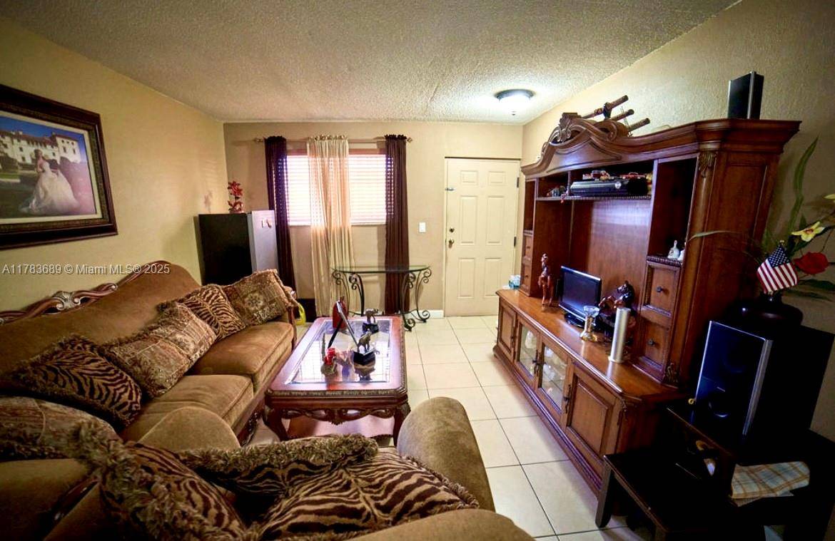 Hialeah, FL 33012,1380 W 41st St #102