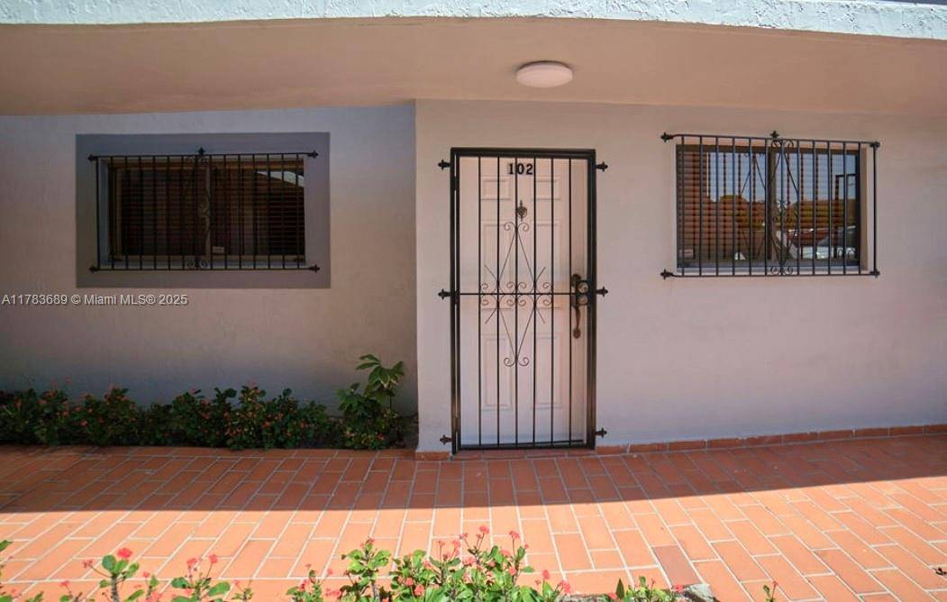 Hialeah, FL 33012,1380 W 41st St #102