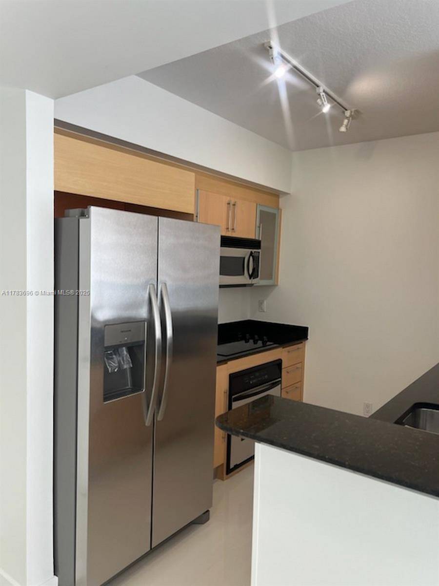 Miami, FL 33131,335 S Biscayne Blvd #2604