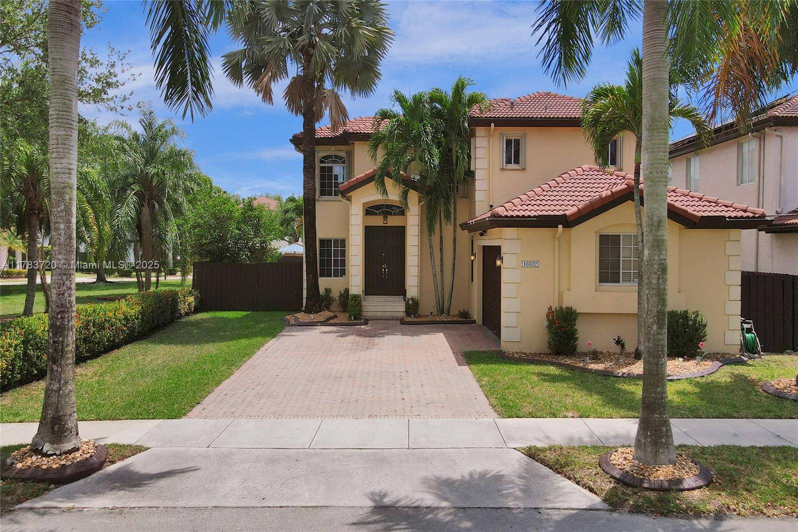 Miami, FL 33193,16602 SW 61st Ln