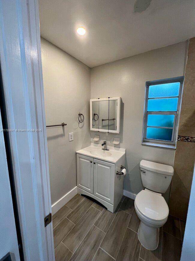Fort Lauderdale, FL 33312,740 SW 2nd St #1-4