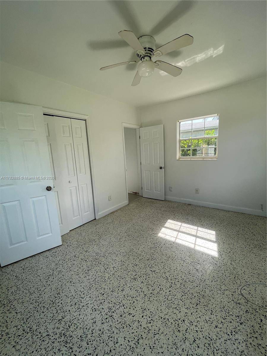 Miami, FL 33161,1135 NE 111th St #1135