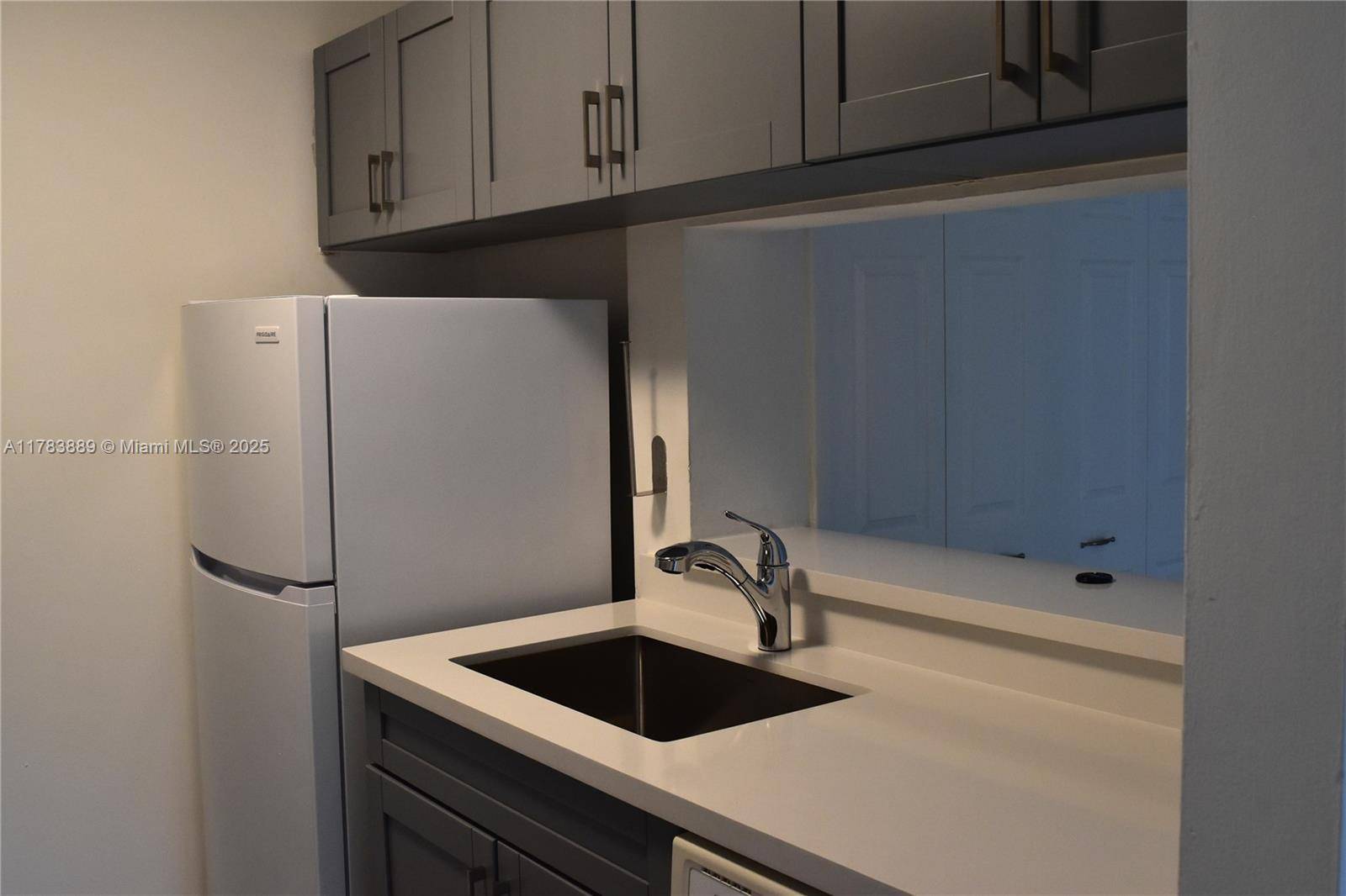 Pompano Beach, FL 33069,4401 W Mcnab Rd #16