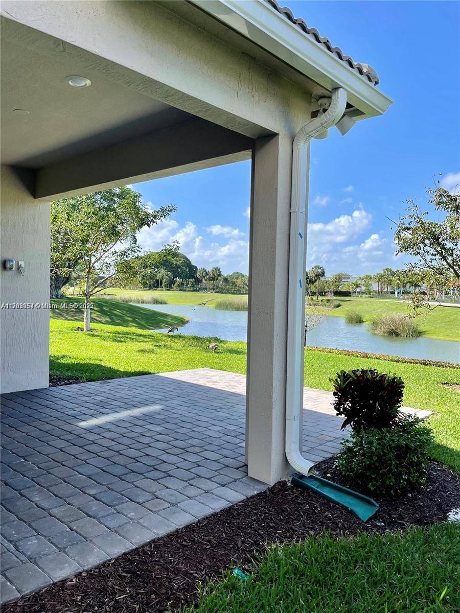 Hollywood, FL 33021,4615 Greenway Dr