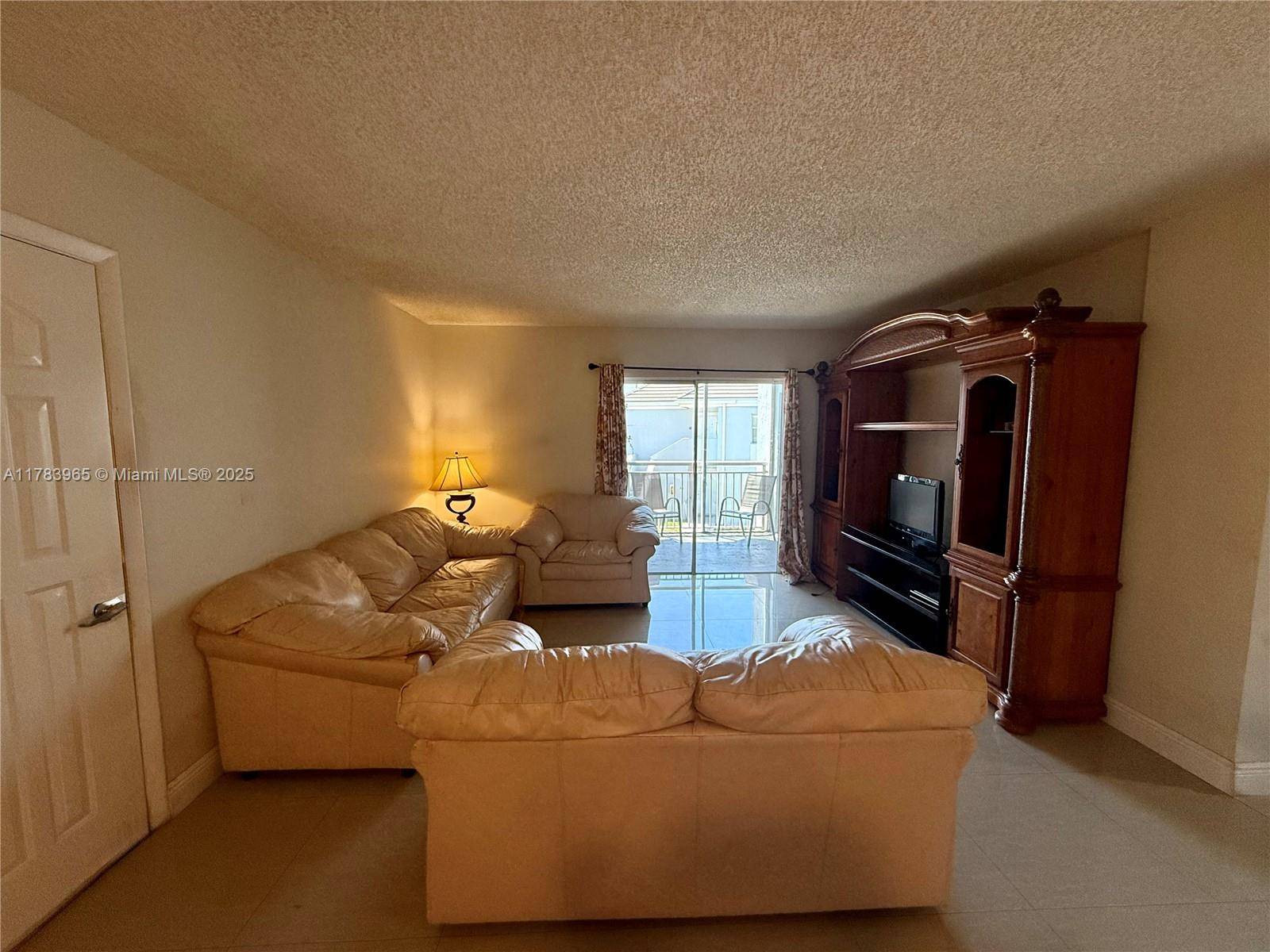 Cutler Bay, FL 33189,8650 SW 212th St #201