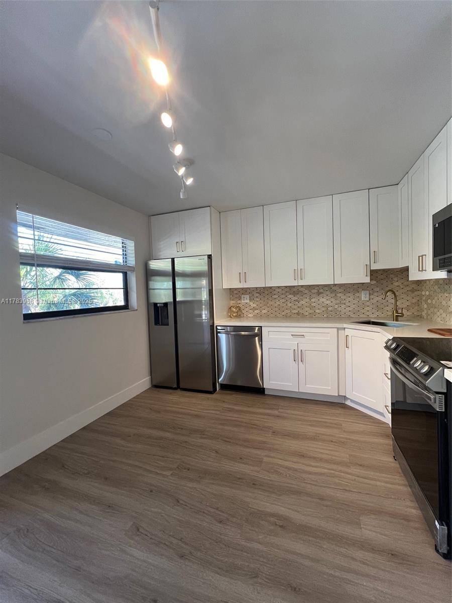 Tamarac, FL 33319,6085 N Sabal Palm Blvd #308