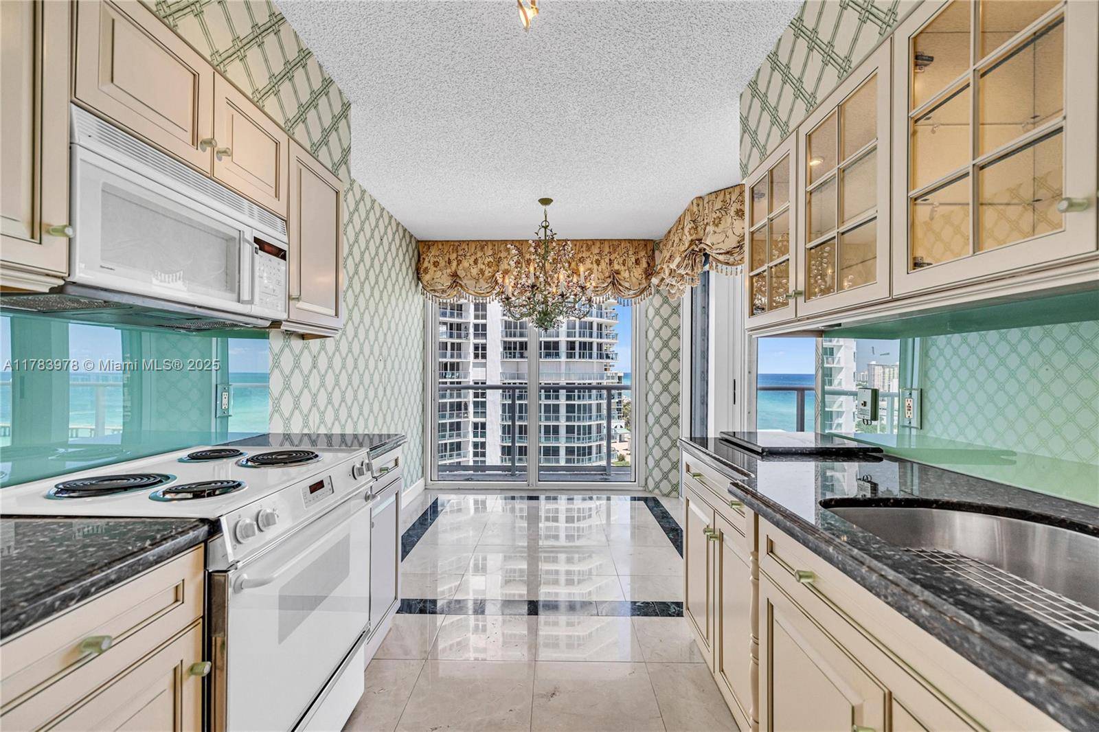 Sunny Isles Beach, FL 33160,16445 Collins Ave #1026