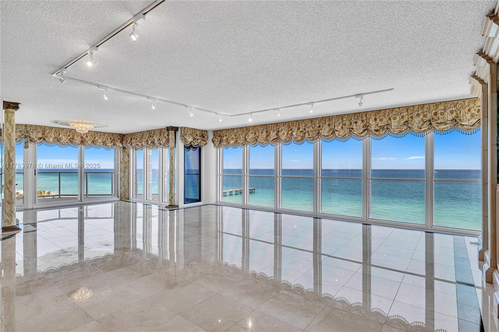 Sunny Isles Beach, FL 33160,16445 Collins Ave #1026