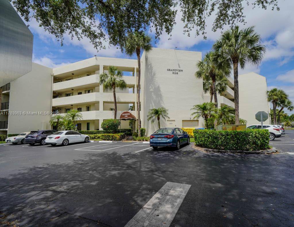 Lake Worth, FL 33467,3138 VIA POINCIANA #105