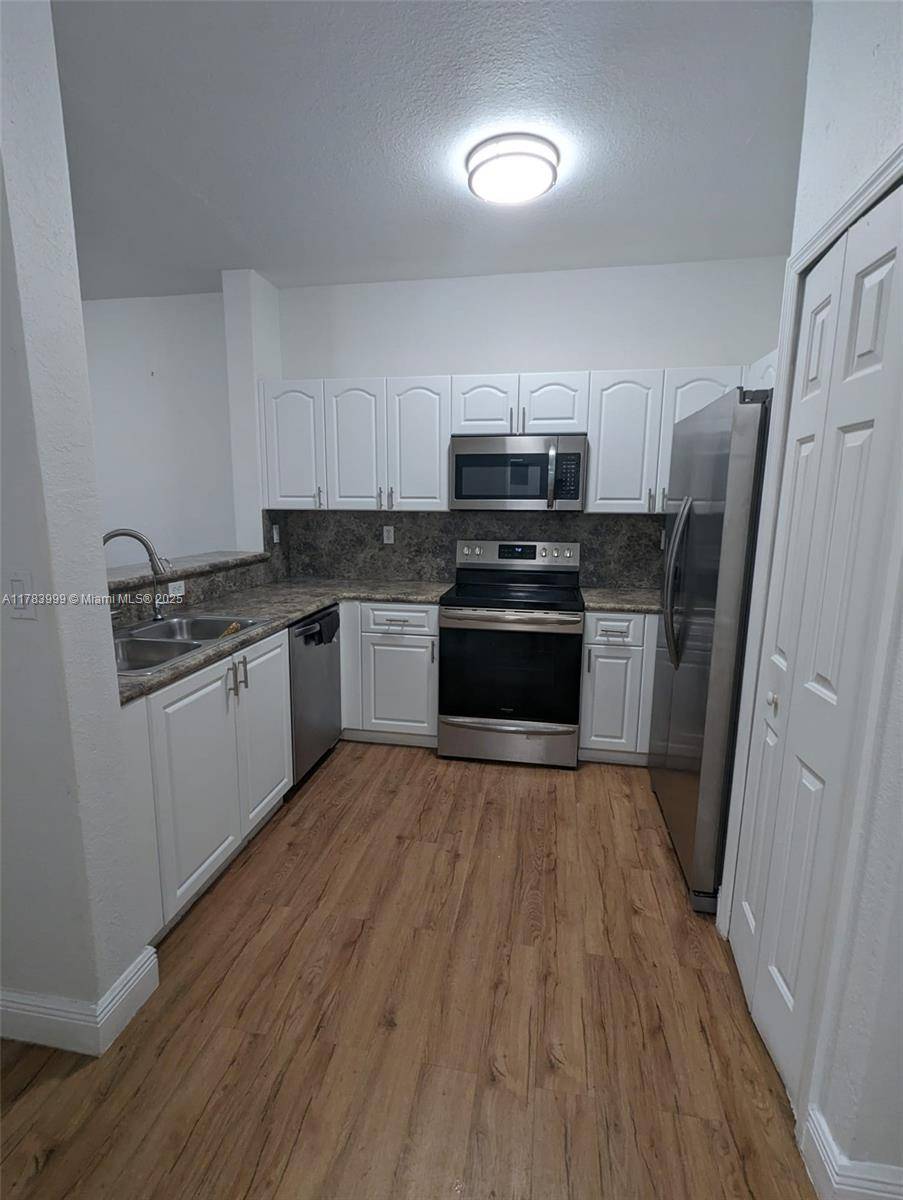 Homestead, FL 33035,2551 SE 16th Ter #102