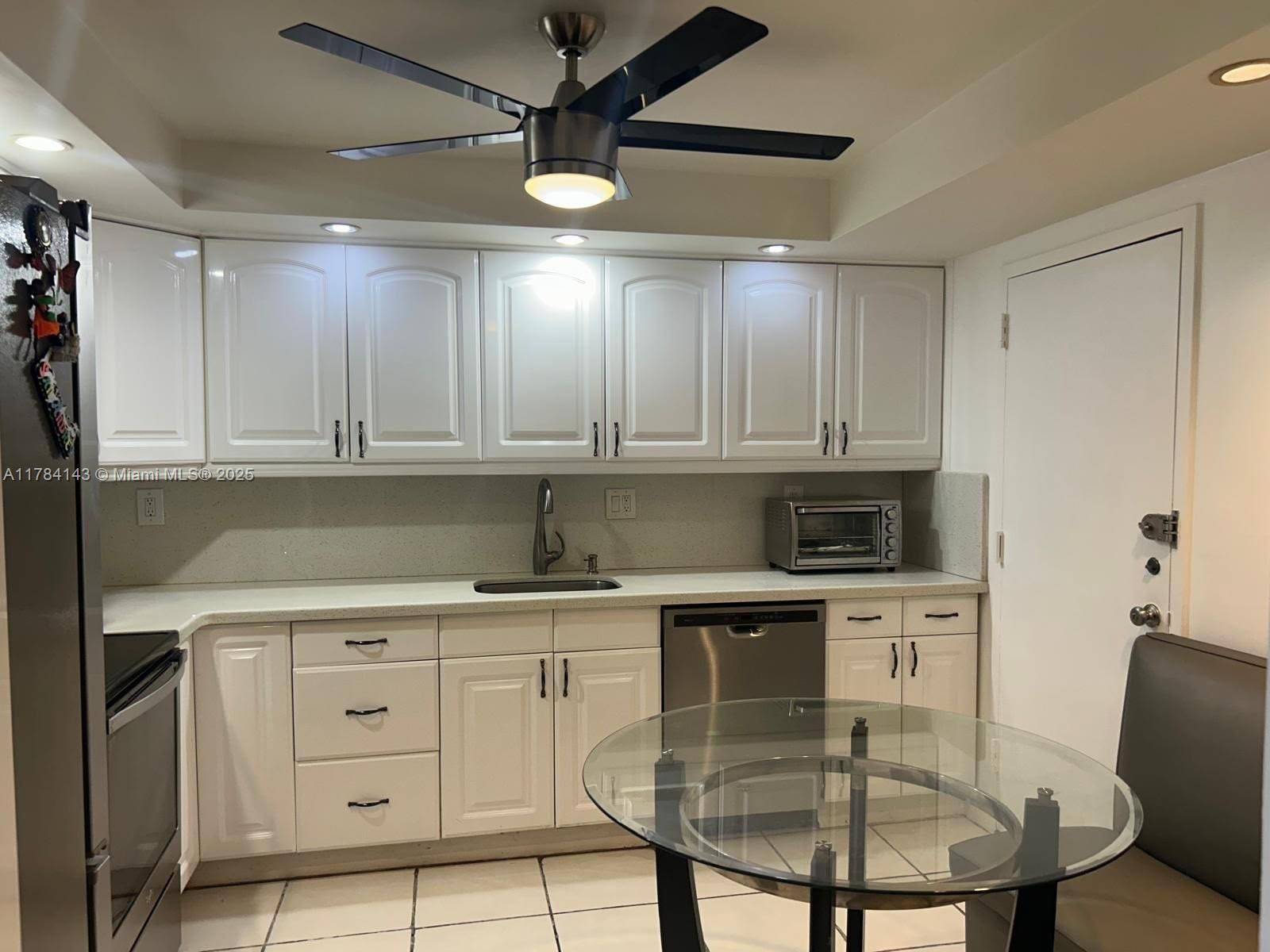 Sunny Isles Beach, FL 33160,230 174th St #2410