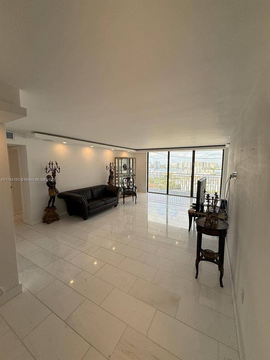 Sunny Isles Beach, FL 33160,Address not disclosed
