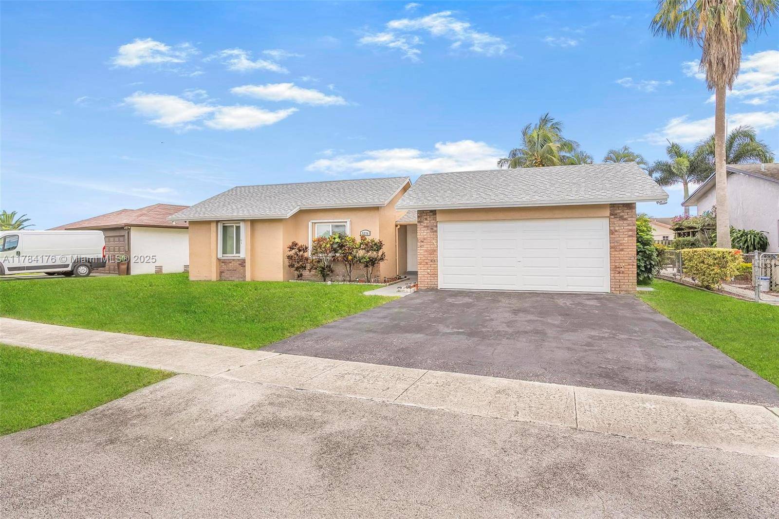 Sunrise, FL 33351,9338 NW 47th St