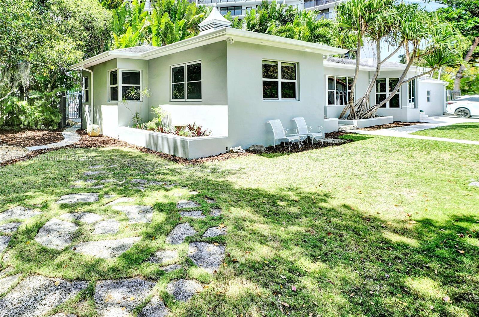 Miami, FL 33137,5700 NE 5th Ave
