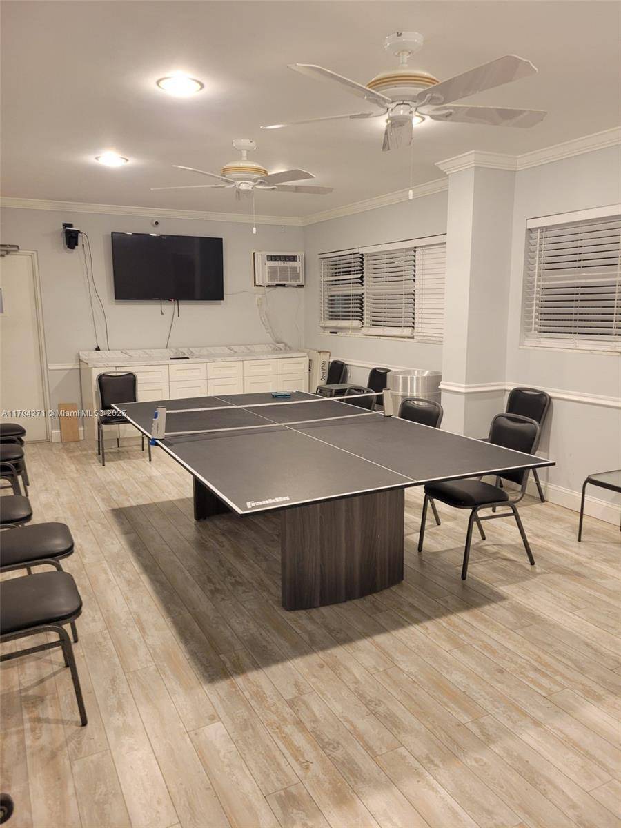 Fort Lauderdale, FL 33316,2900 Banyan St #303