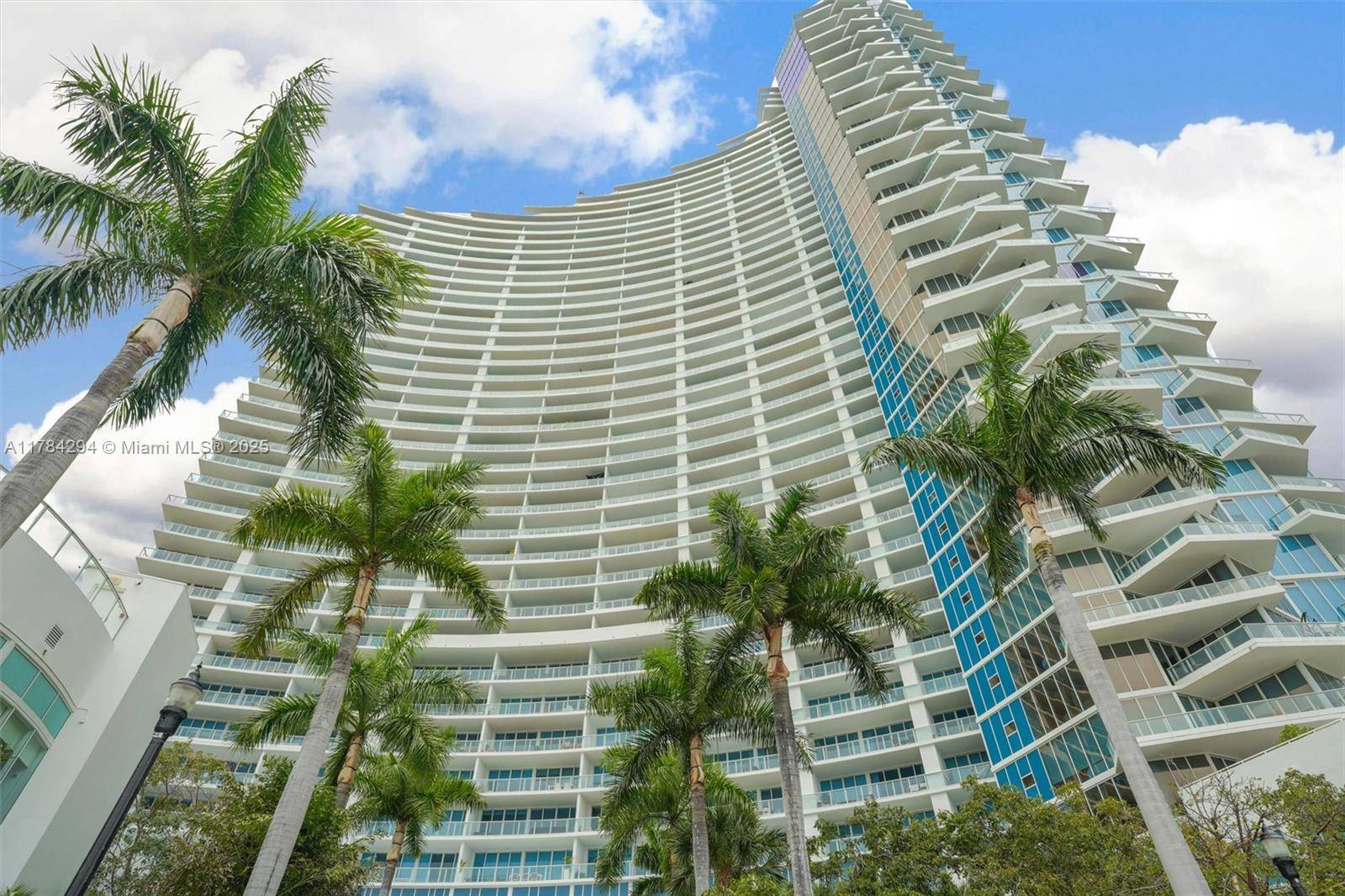 Miami, FL 33137,2020 N Bayshore Dr #3607