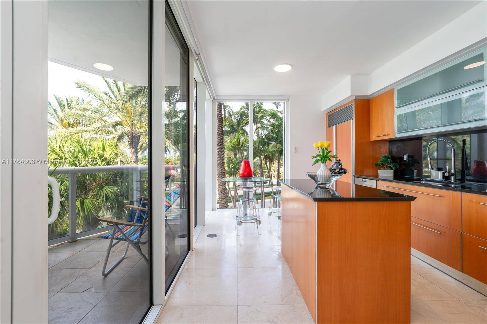 Sunny Isles Beach, FL 33160,18911 Collins Ave #405