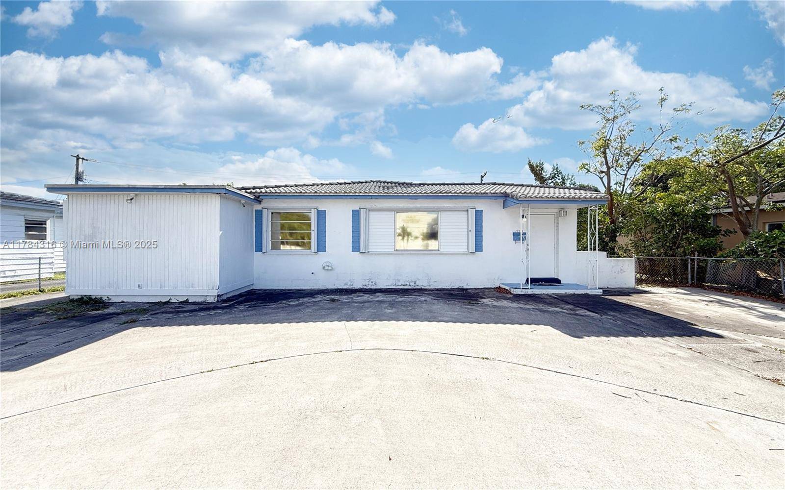 North Miami Beach, FL 33162,17111 NE 6th Ave