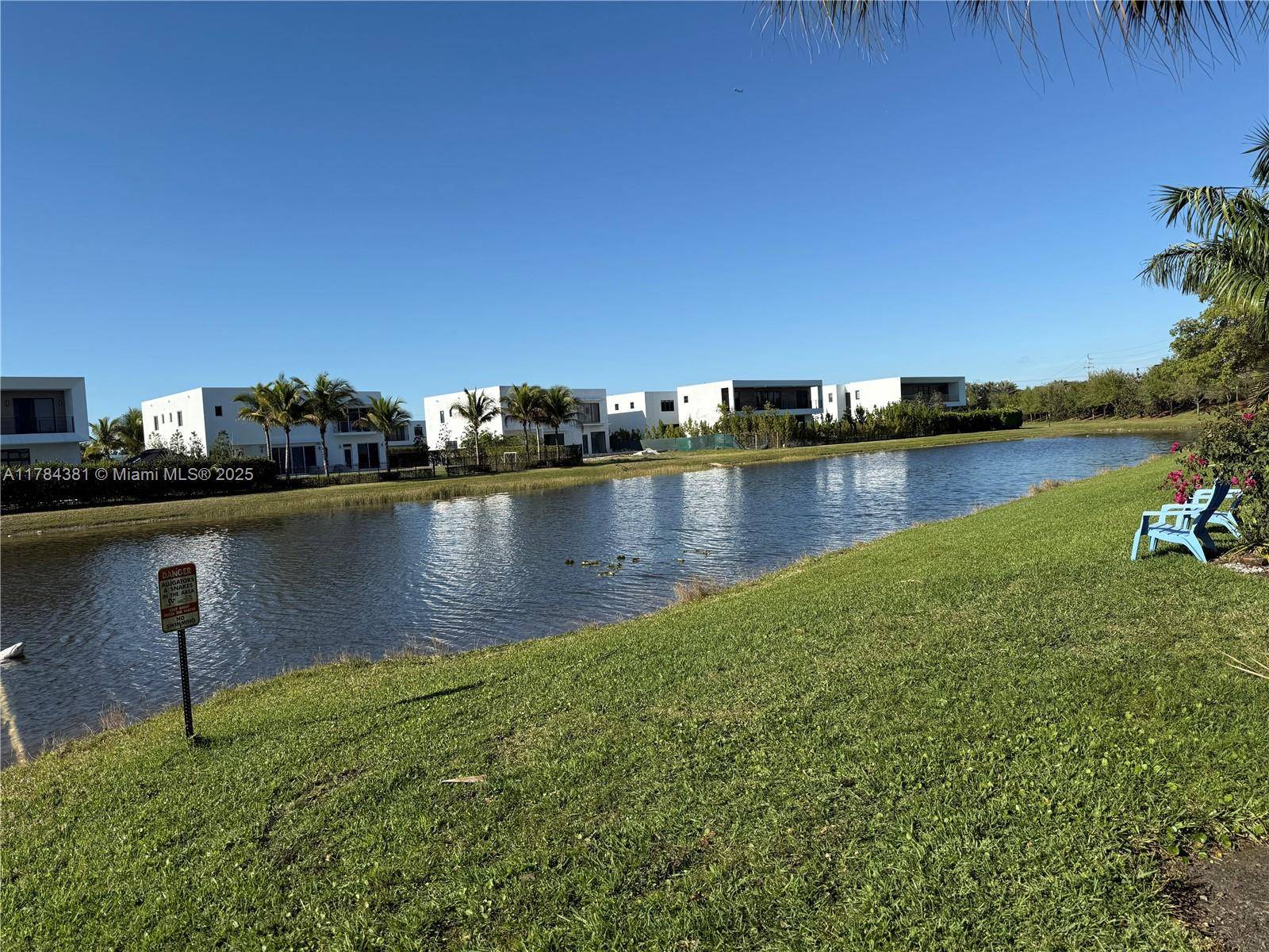 Weston, FL 33326,231 Mallory Ct #231