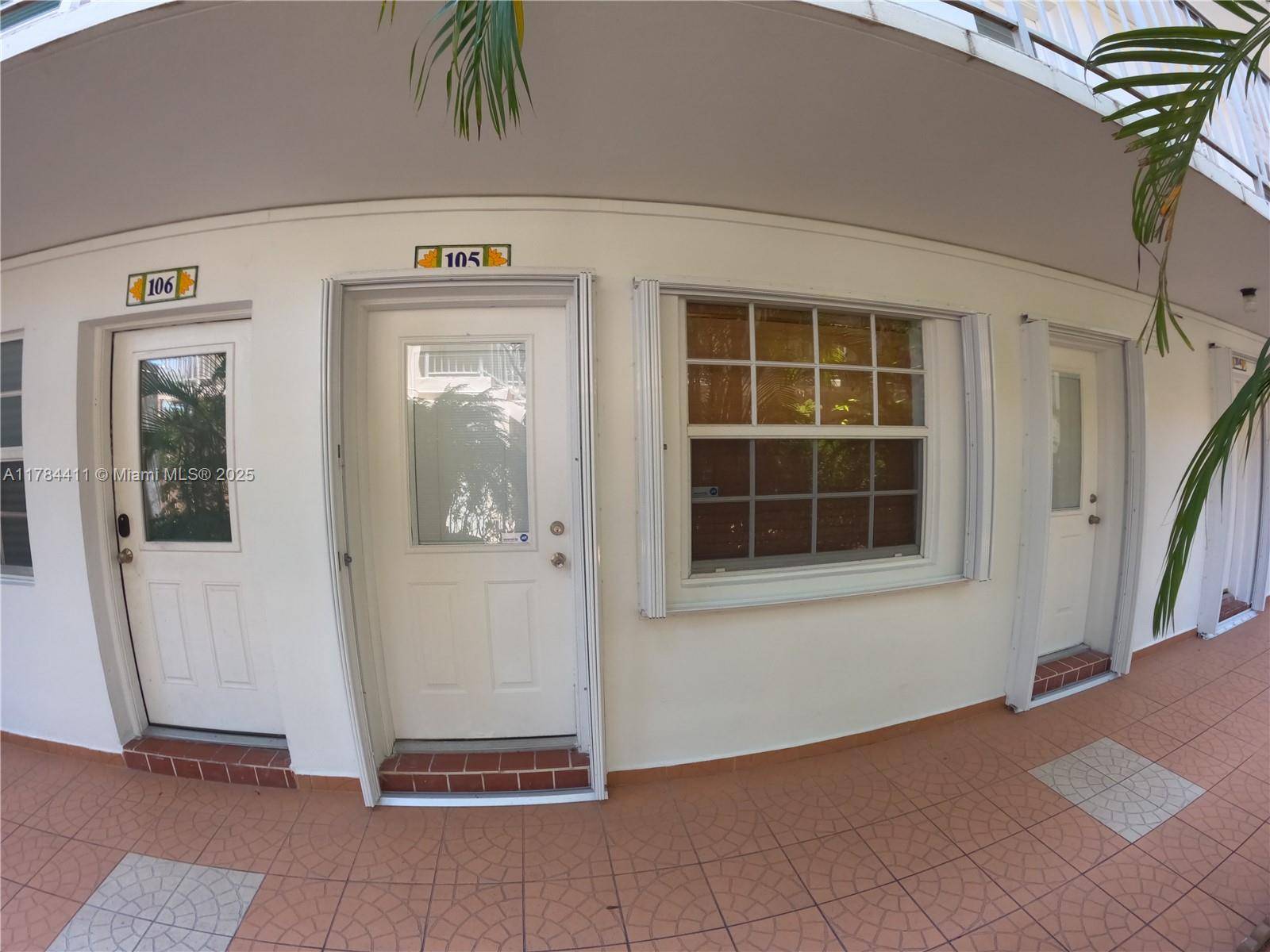 Miami Beach, FL 33139,525 Meridian Ave #105