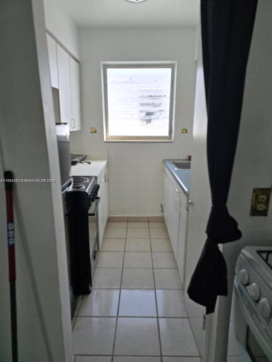 Miami Beach, FL 33141,200 76th St #57