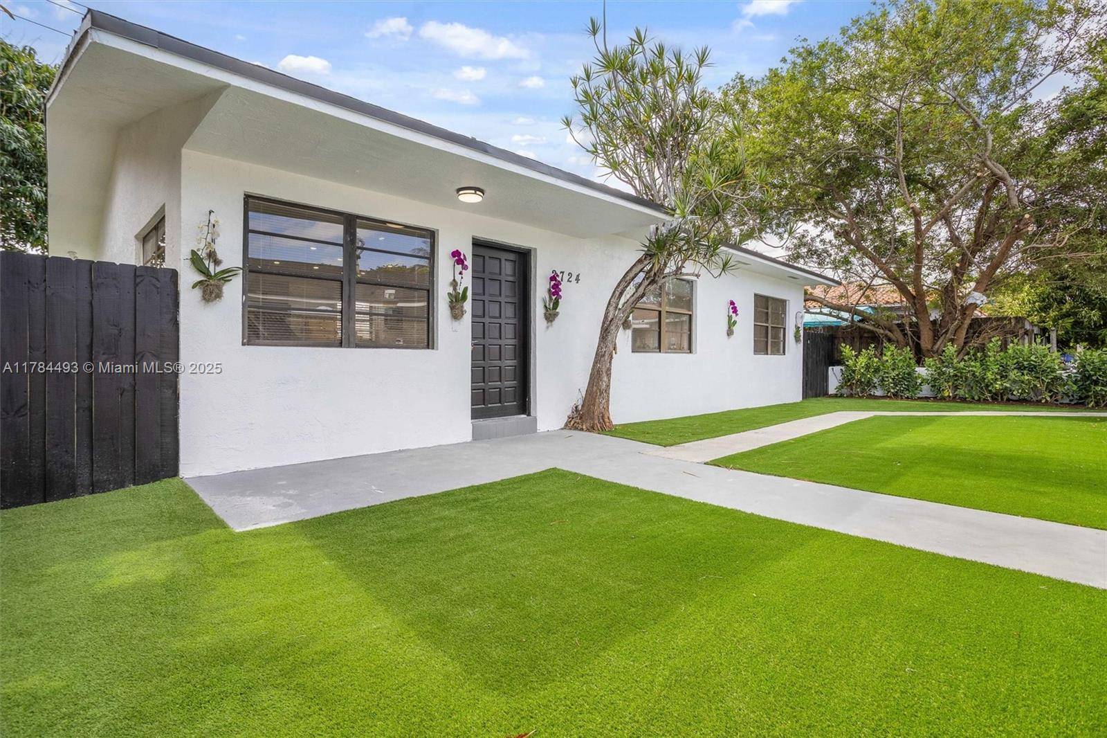 Miami, FL 33133,2724 SW 34th Ct #2